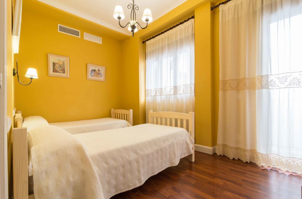 Apartamentos Salmerones Alhama de Granada Bilik gambar