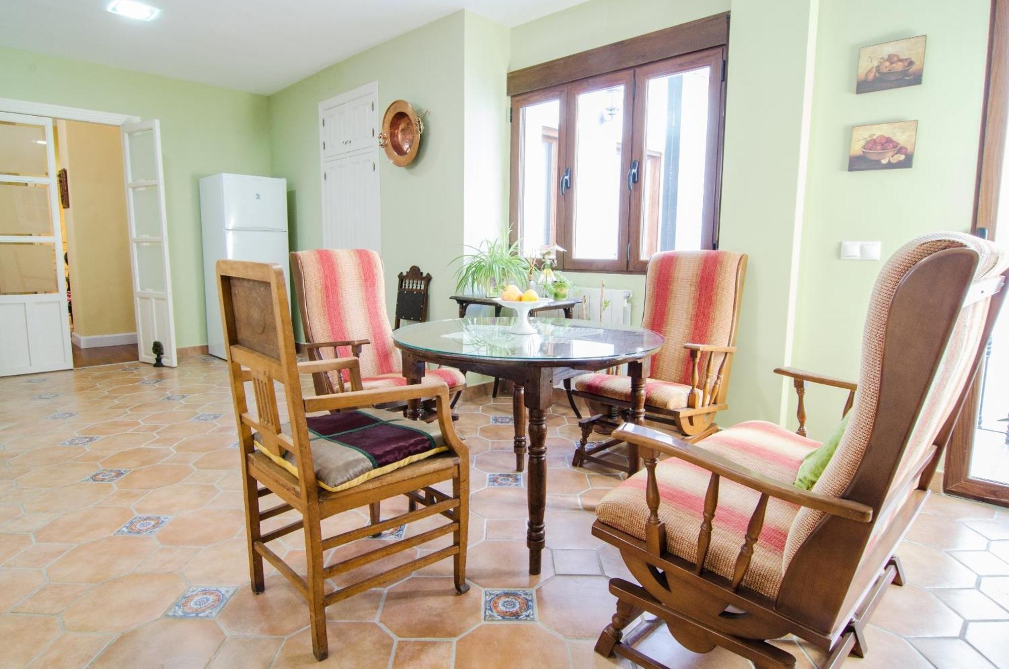 Apartamentos Salmerones Alhama de Granada Bilik gambar